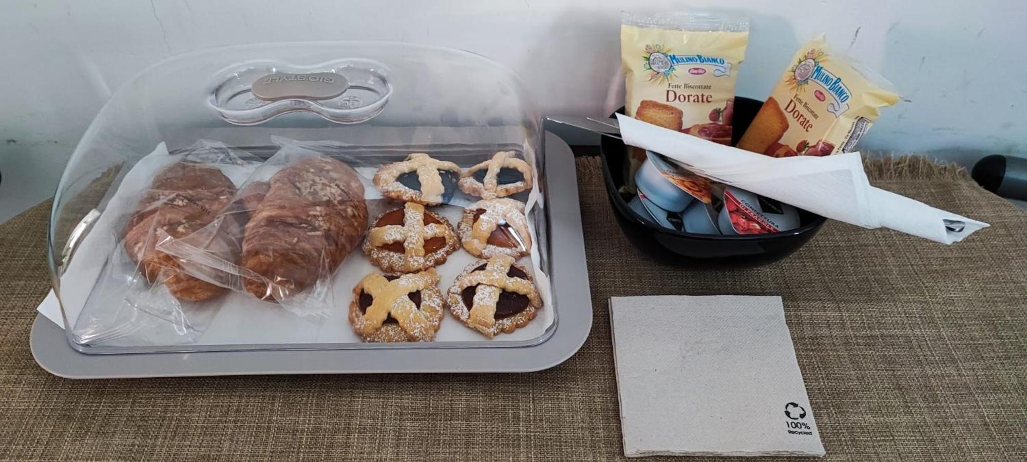 ローマ チェント パッシ ダル ヴァティカーノ Bed & Breakfast エクステリア 写真
