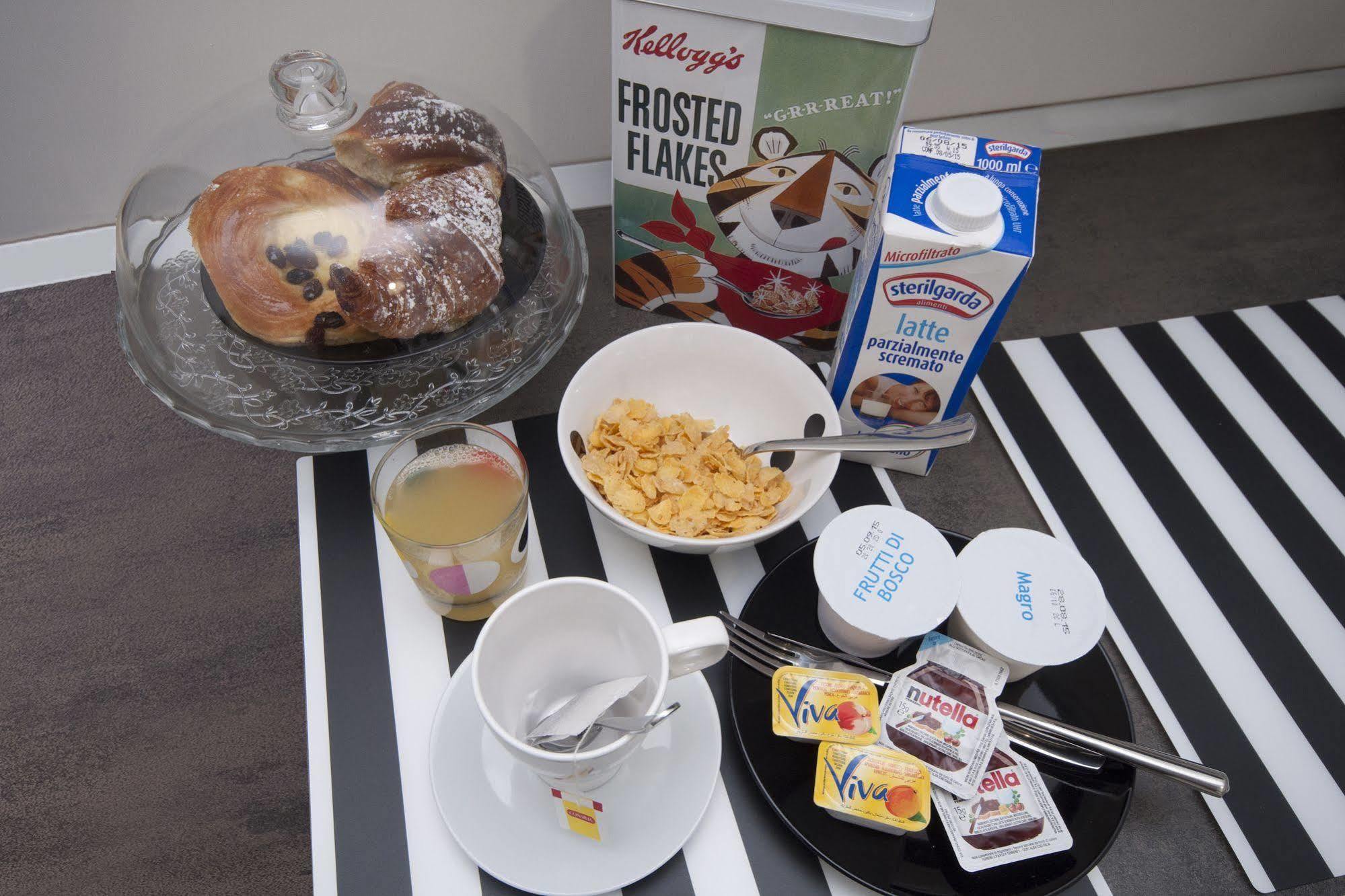 ローマ チェント パッシ ダル ヴァティカーノ Bed & Breakfast エクステリア 写真